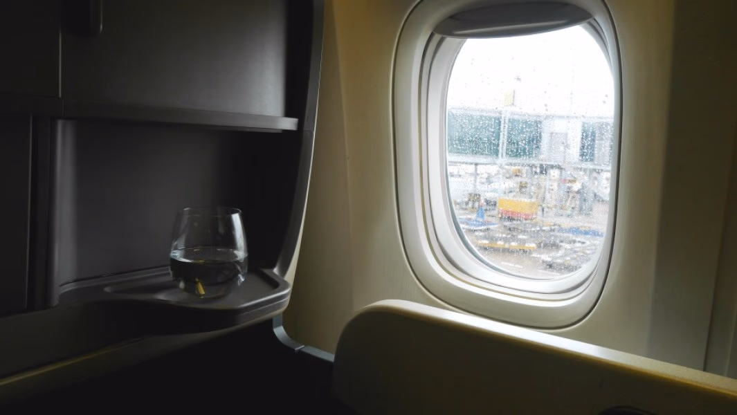 Singapore Airlines Business Class Review: Flying SQ494 from Singapore to Dubai
