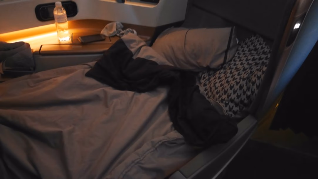 Singapore Airlines Business Class Review: Flying SQ494 from Singapore to Dubai