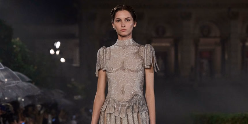 The New Romantics Arrive at Dior Couture — Beauty That Feels Luminous and Alive